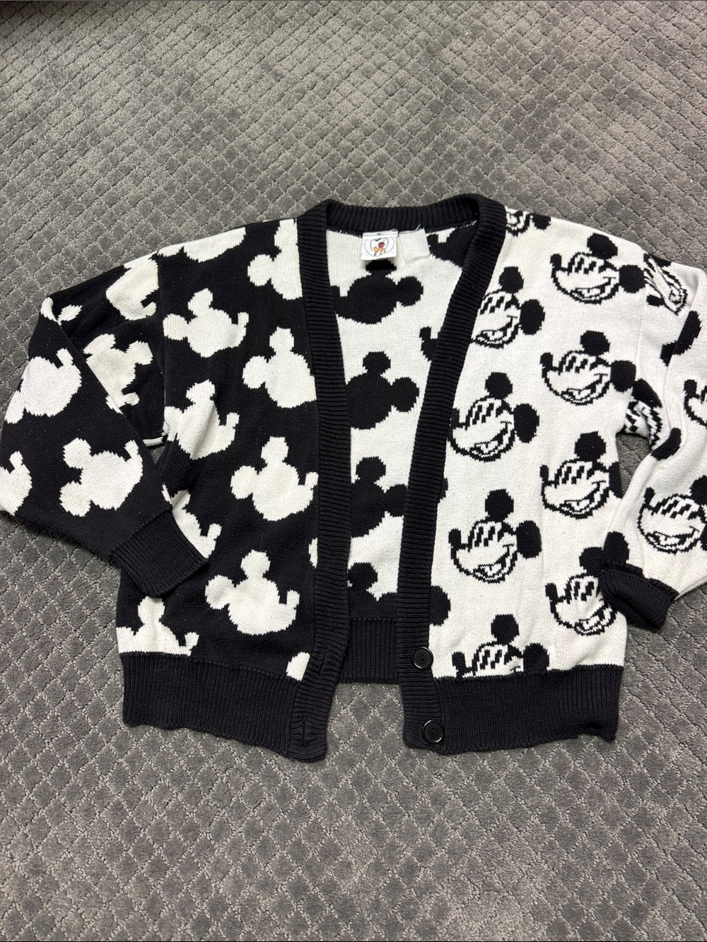 Monochrome Graphic Cardigan Sweater - Black & White